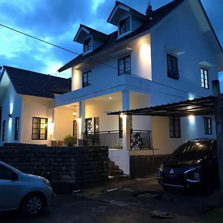 Stylish Villa At Green Apple U 35A Cipanas Puncak Sindanglaya Exteriér fotografie
